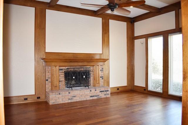 3921 Hillwood Way - Photo 3 of 19