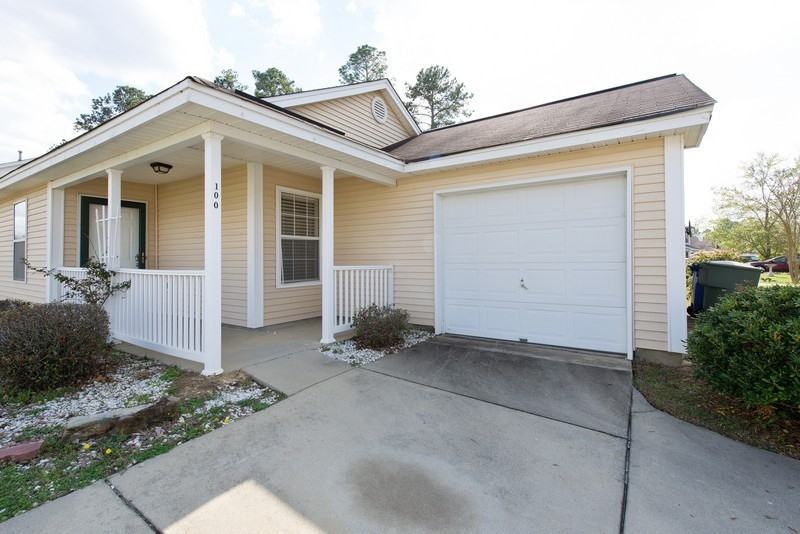 100 Lake Way Ln - Photo 2 of 25