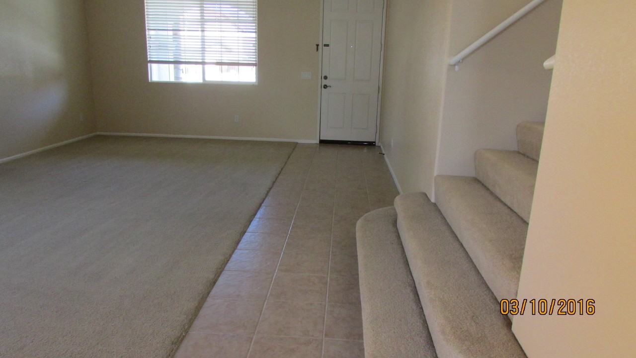 112 Joshua Cir - Photo 3 of 15