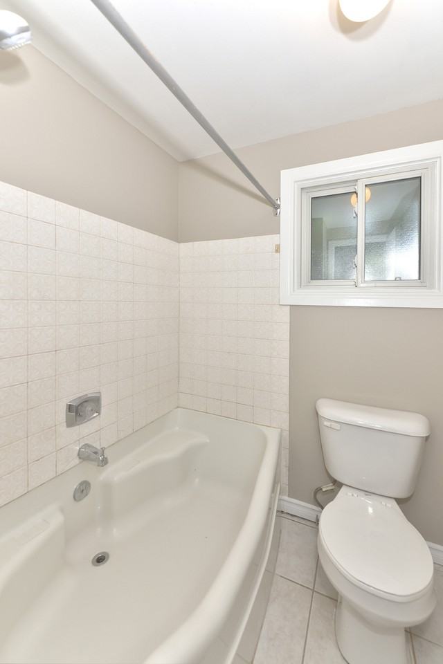 106 Winding Woods Crescent - Photo 3 of 10