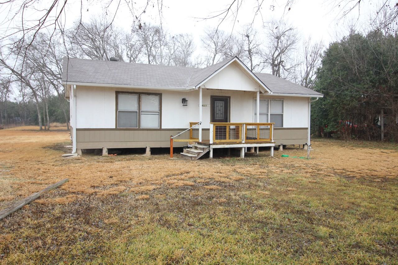 4223 Chandler Rd - Photo 3 of 22