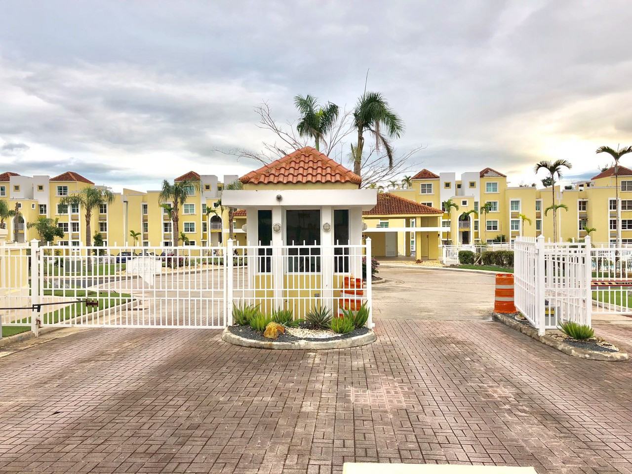 Apto F-102 Islabella, Los Prados - Photo 3 of 17