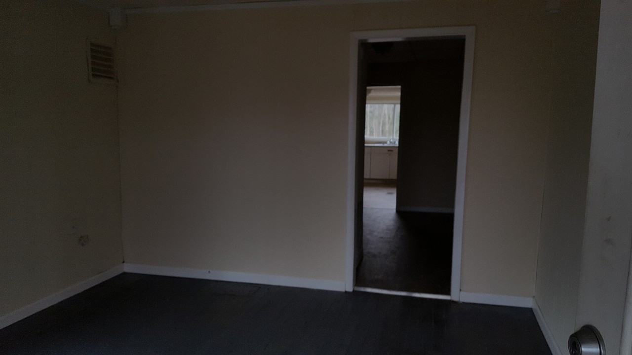 136 Cobbs St - Photo 3 of 18