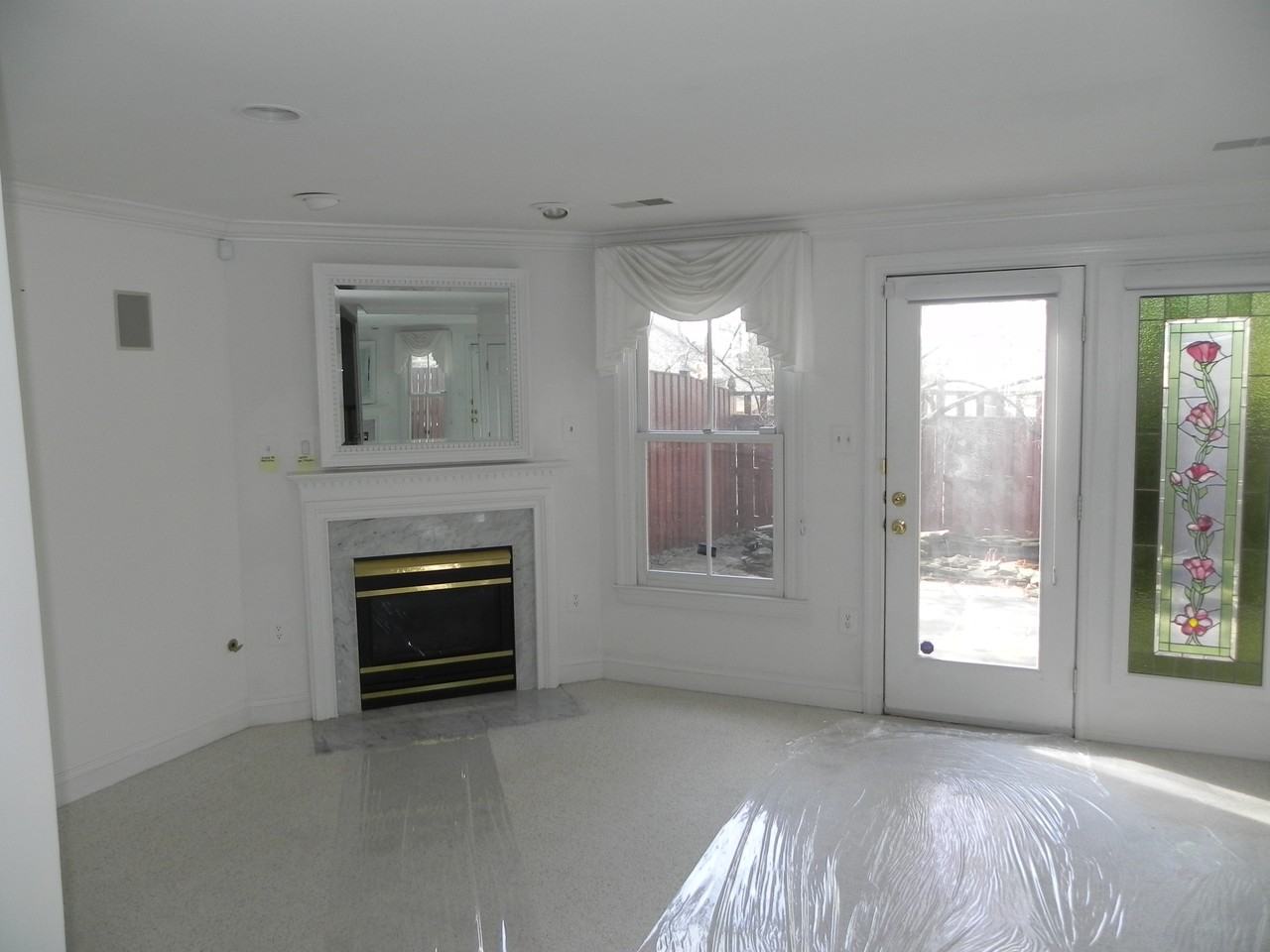 2332 N Van Buren Ct - Photo 2 of 23