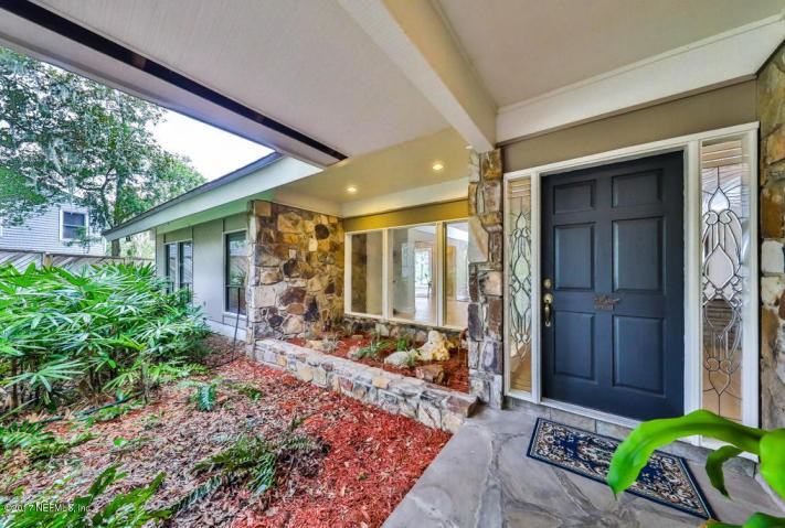 4977 River Point Rd - Photo 3 of 20