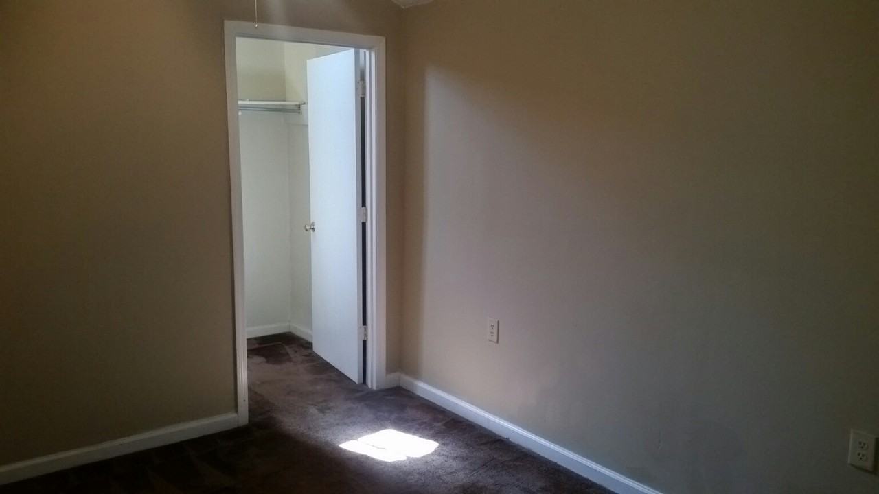 995 S Highland St - Photo 2 of 2