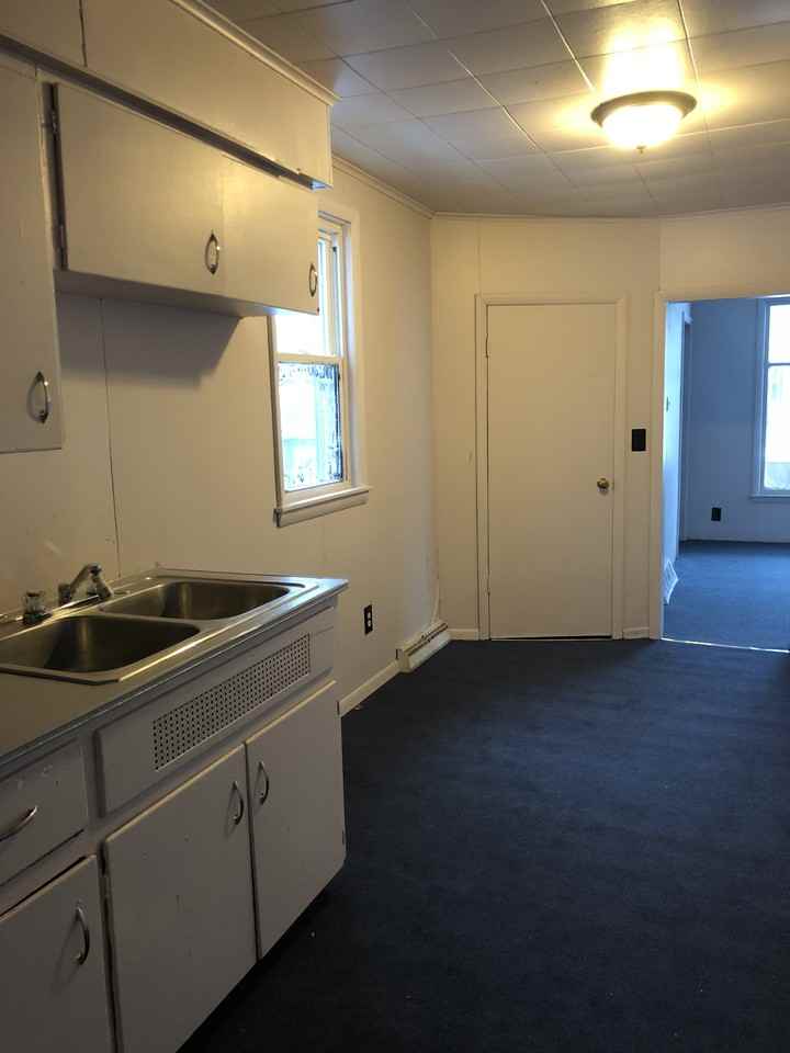 3106 5th St - Photo 3 of 5