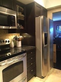 1515 Lakeshore Road East