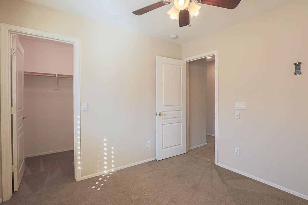 12522 N 142nd Ln - Photo 2 of 7