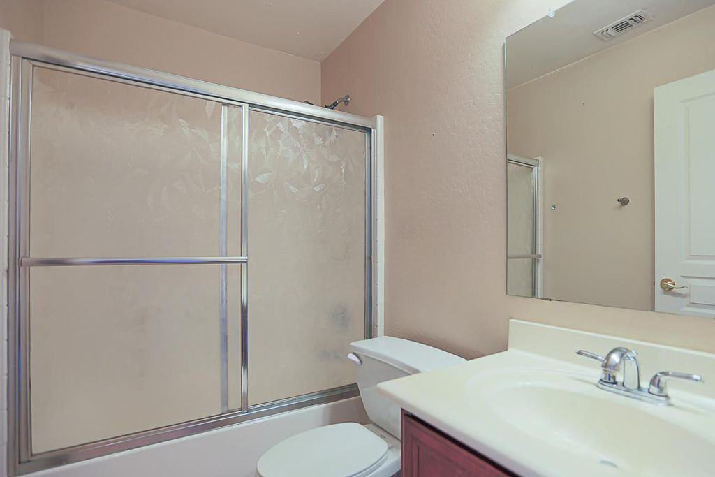 12522 N 142nd Ln - Photo 3 of 7