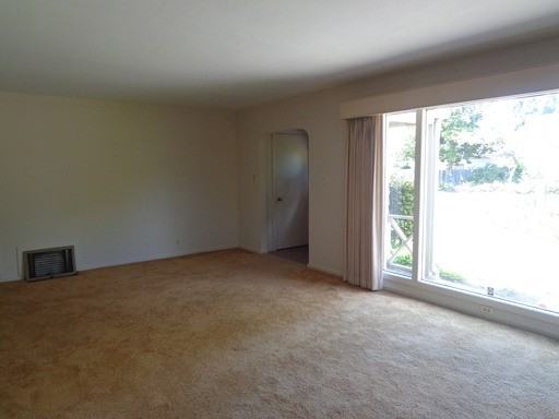 708 Elliott Ave - Photo 3 of 17