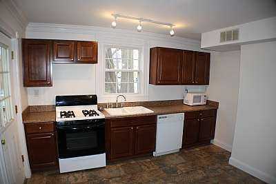 2923 W Grace St - Photo 2 of 7