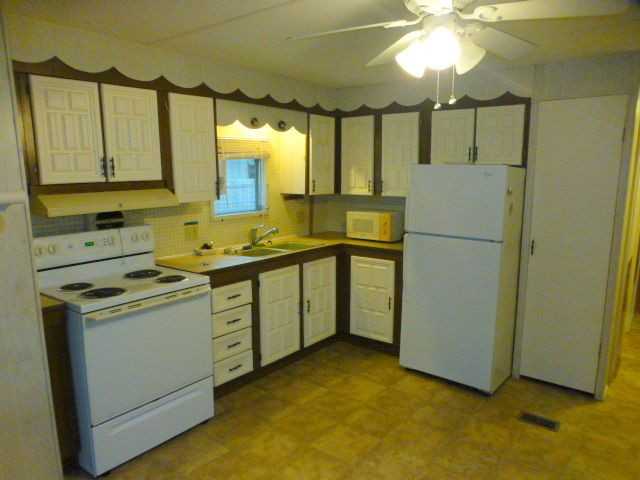 12036 Grace Ln - Photo 2 of 18