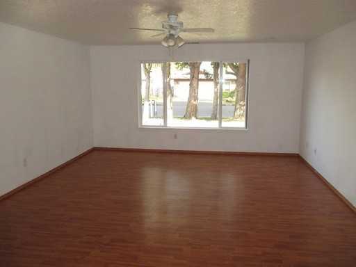 735 Royalty Dr NE - Photo 2 of 14