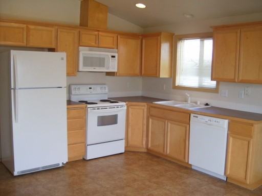 601 Columbus Ave - Photo 3 of 10