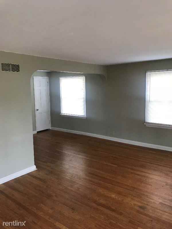 2021 N Hanley Rd - Photo 2 of 8