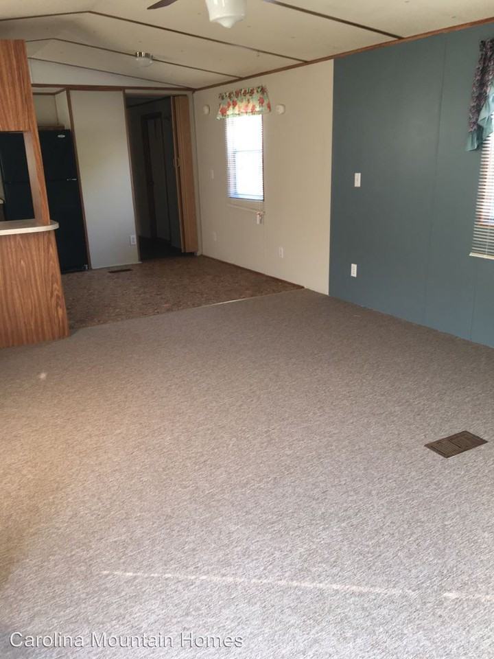 381 Aquone Rd - Photo 3 of 9