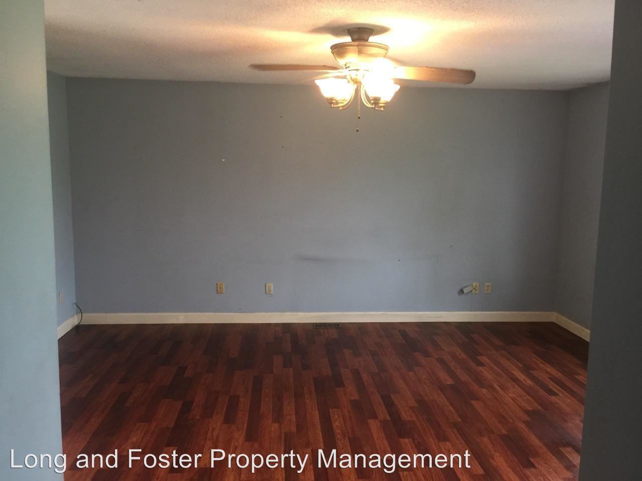 1109 Stacie Dr - Photo 2 of 6