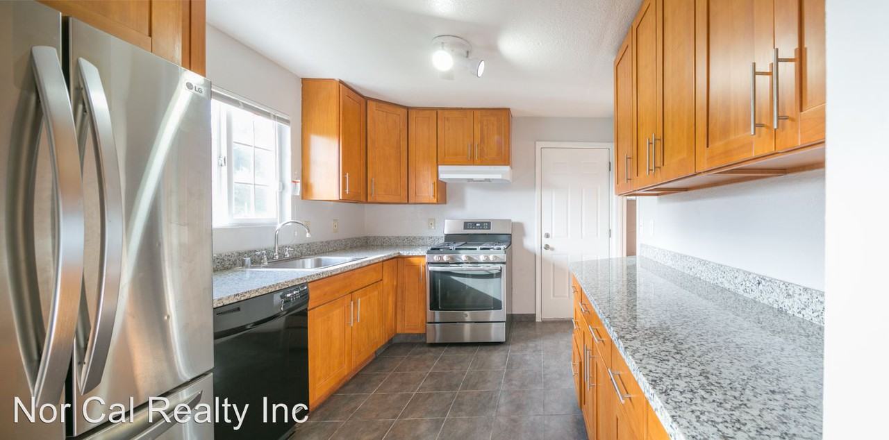 15934 Via Arroyo - Photo 2 of 13