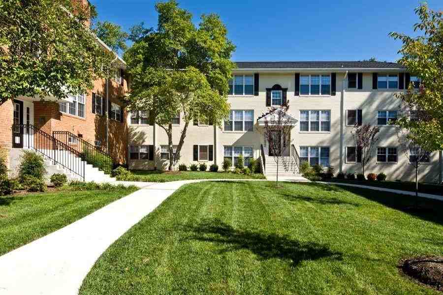 The Park at Arlington Ridge - Photo 2 of 16