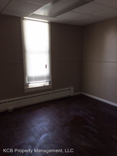 328 W Perrin St - Photo 3 of 37