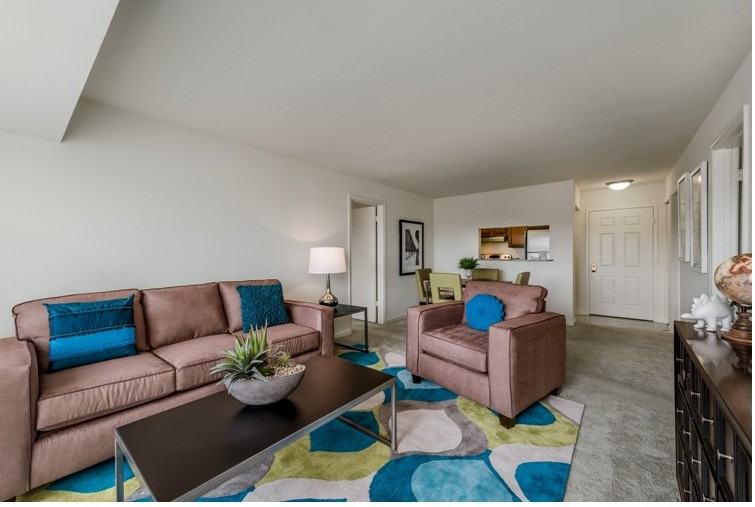 Club Merion - Photo 2 of 15