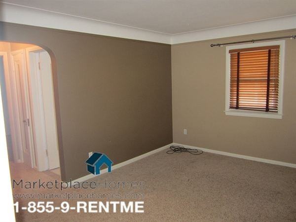 8223 Superior St - Photo 2 of 7