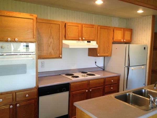 2548 Henry Rd - Photo 2 of 5