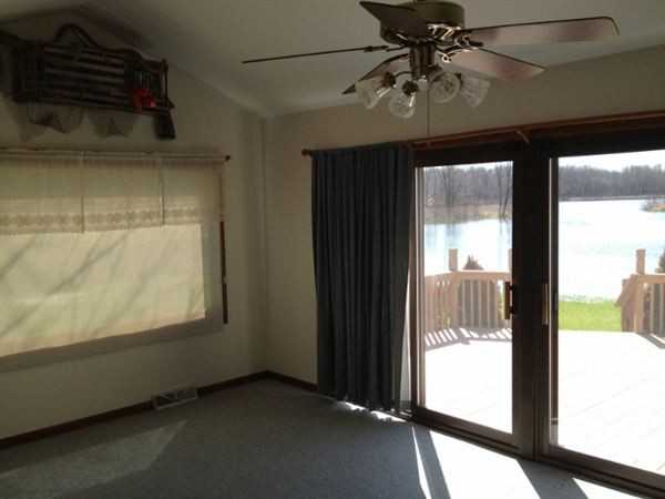 2548 Henry Rd - Photo 3 of 5