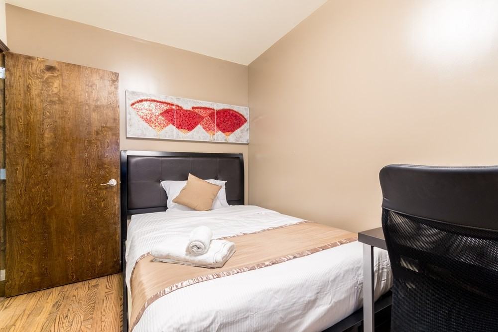 81 Sullivan St - Photo 3 of 50