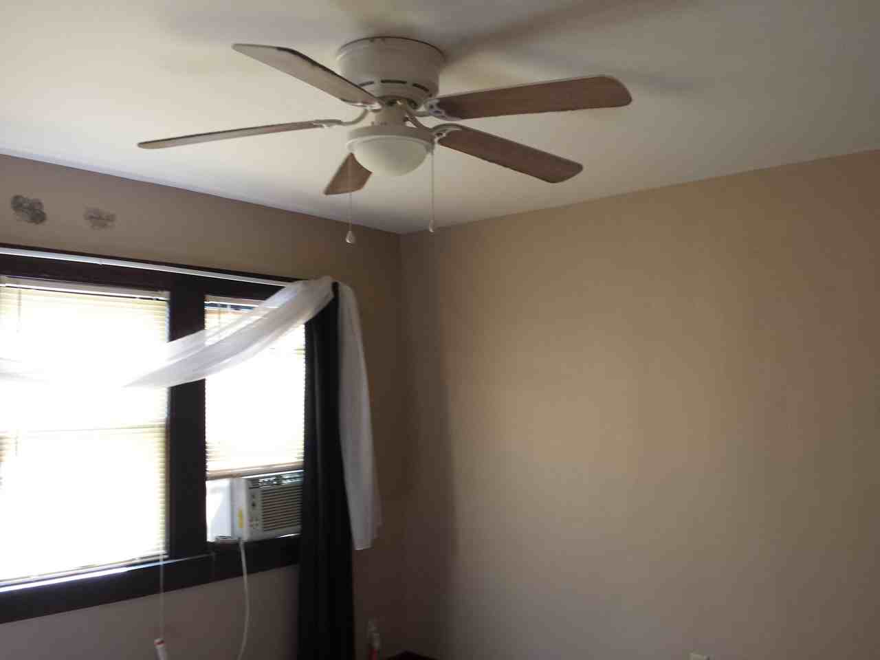 709 W Main St - Photo 3 of 6