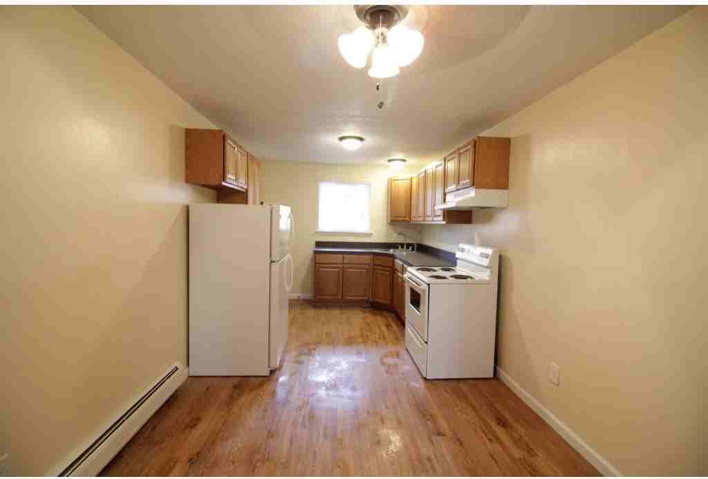 Highview Apartments - Photo 3 of 19