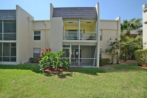 3900 Fiore Way #107 - Photo 3 of 3