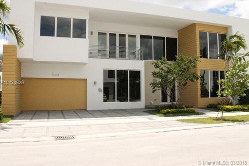 10258 NW 74th Terrace