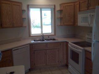 619 Danielson Ct - Photo 3 of 7