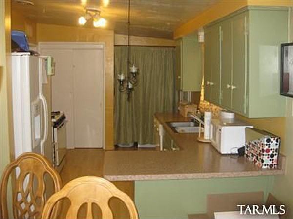 1803 E Miles St - Photo 3 of 7