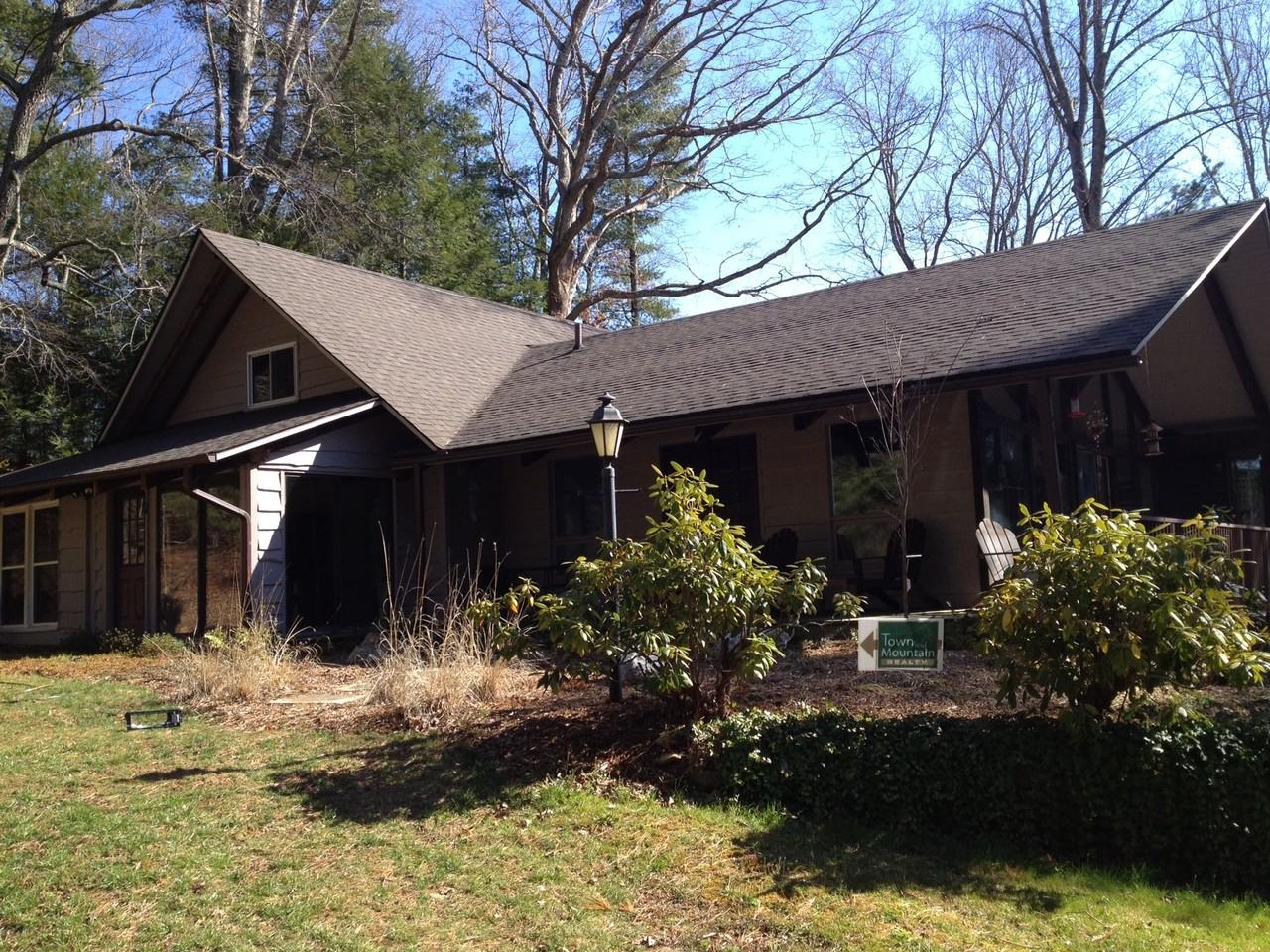 15 Oak Hill Dr - Photo 2 of 14