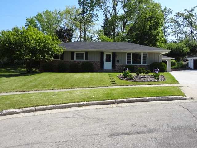 1936 Pilgrim Cir - Photo 2 of 30