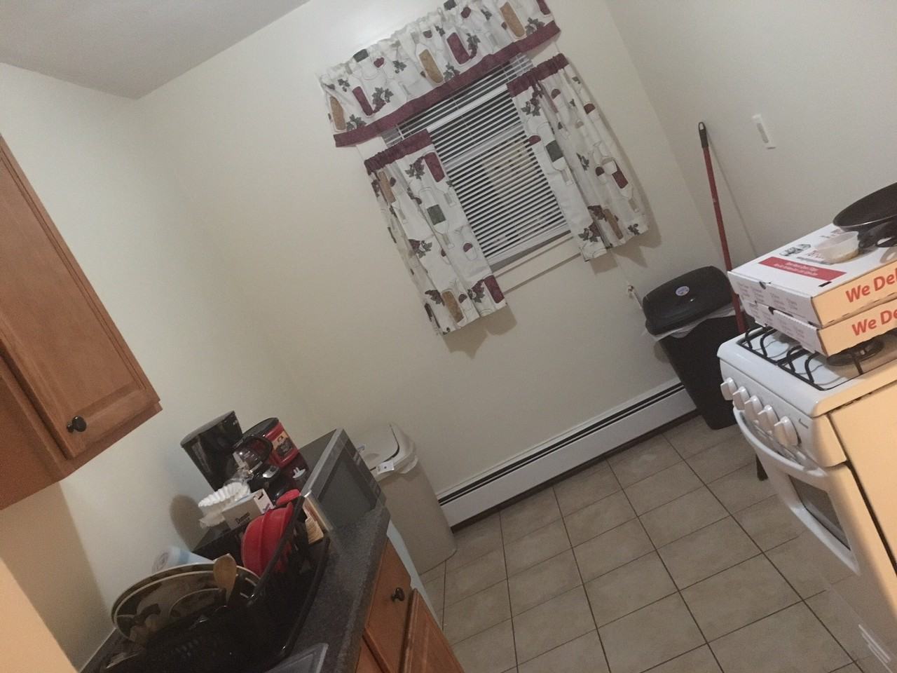 83 Franklin Street - Photo 3 of 5
