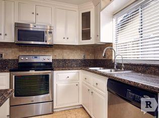 66 Southport Ct - Photo 3 of 6