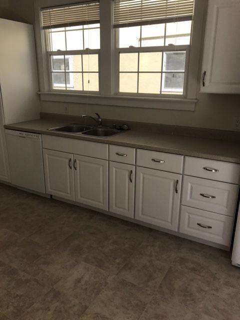 1468 Lincoln Ave - Photo 2 of 16