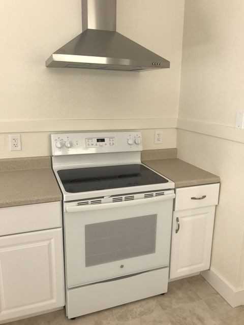 1468 Lincoln Ave - Photo 3 of 16