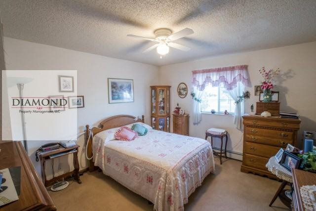 620 East Saint Mary Street - Photo 3 of 4