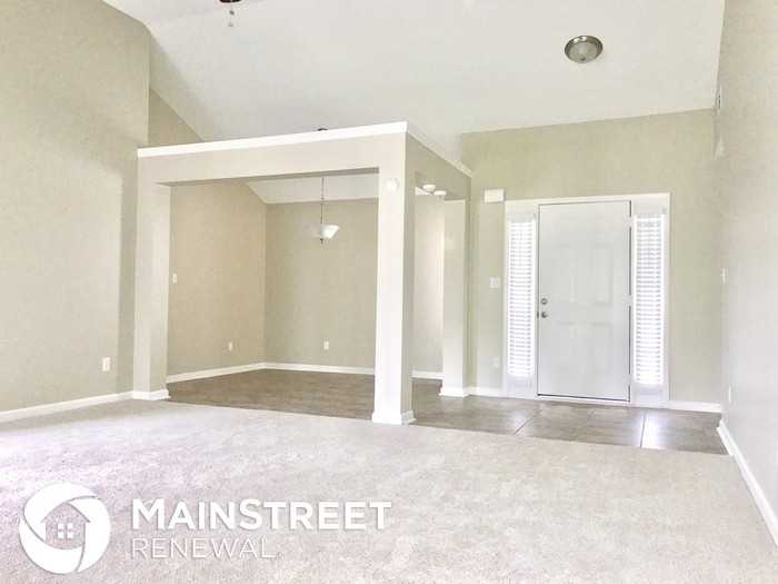 425 Buffington Dr - Photo 3 of 12