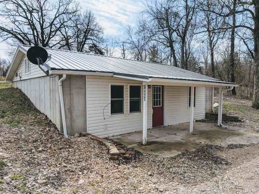14550 Conway Rd - Photo 2 of 15