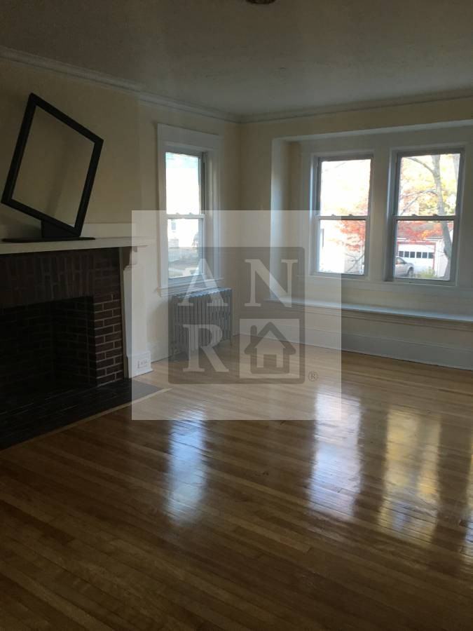 10 Edgewood Street - Photo 2 of 9