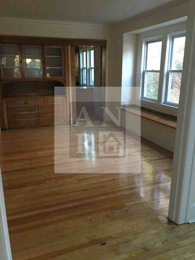 10 Edgewood Street - Photo 3 of 9