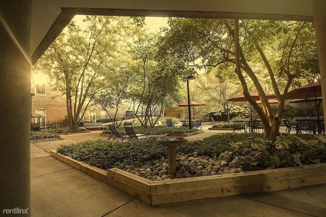 Chesapeake Commons Apartments - Photo 3 of 17