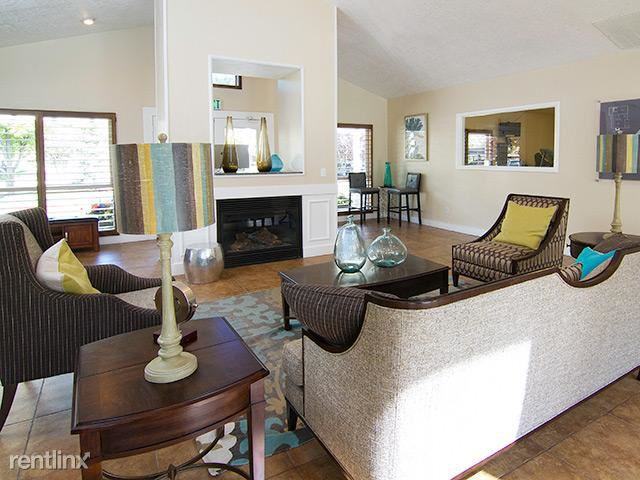 Royal Ridge - Photo 2 of 19