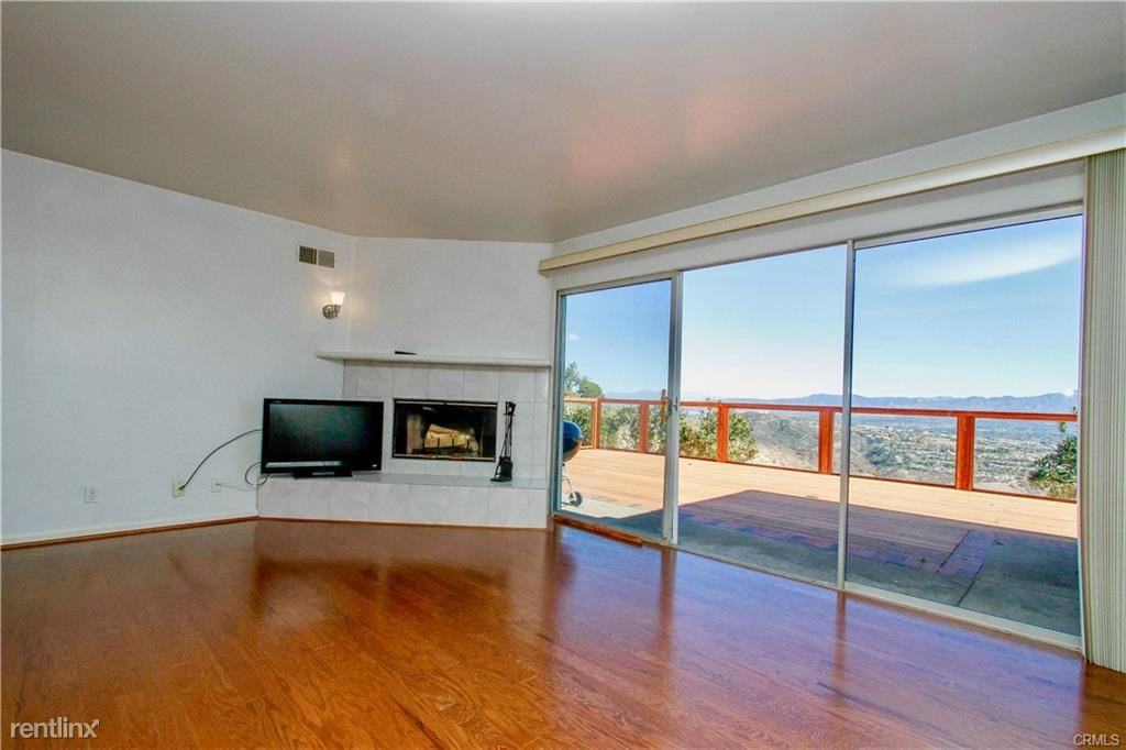 2975 Alpine Way - Photo 3 of 35